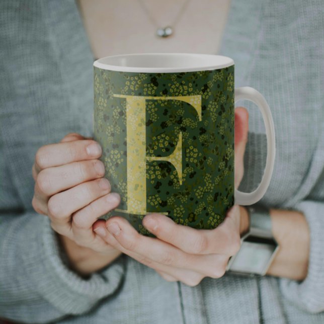 Floral Elegant Klasse Monogram F grün mit einer Ph Kaffeetasse (Von Creator hochgeladen)