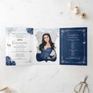 Floral Foto Silver und Navy Blue Quinceanera Dreifach Gefaltete Einladung