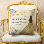 Floral Gold Princess Quinceanera Birthday Kissen<br><div class="desc">Fügen Sie Ihrer Feier eine Touch Eleganz hinzu mit dem Blumengolden Prinzessin Quinceañera Birthday Throw Kissen. Dieses atemberaubende Kissen besticht durch ein luxuriöses Golddesign, das mit zarten Blumenakzenten geschmückt ist und die Schönheit und Eleganz einer Quinceañera mit Prinzessiner-Motiven vereint. Perfekt als Dekorationsstück oder als gedankenvoller Sake, bringt es Komfort und...</div>