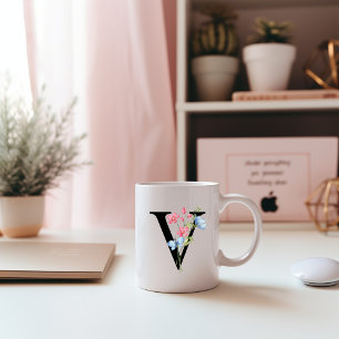 Floral Initial Monogramm V Tasse
