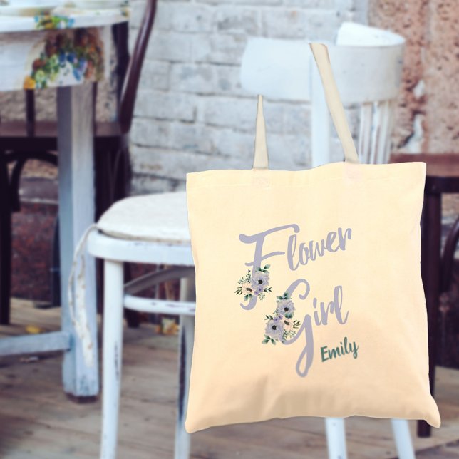 Floral Letter Dusty Blue Personalized Flower Girl Tragetasche (Von Creator hochgeladen)