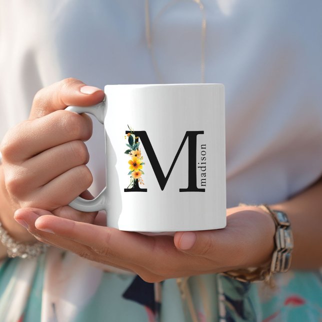 Floral M Monogramm-Tasse mit bearbeitbarem Namen Kaffeetasse (Floral M Monogram Mug with Editable Name. Yellow, Orange & Greenery Watercolor Flowers.)