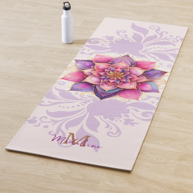 Floral Mandala Gold Lila Elegante Name Monogram Yogamatte (Beispiel)