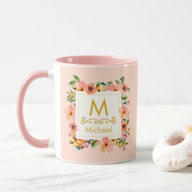 Floral Monogram I Custom Name & Gold Initial Gift Tasse (Mit Donut)