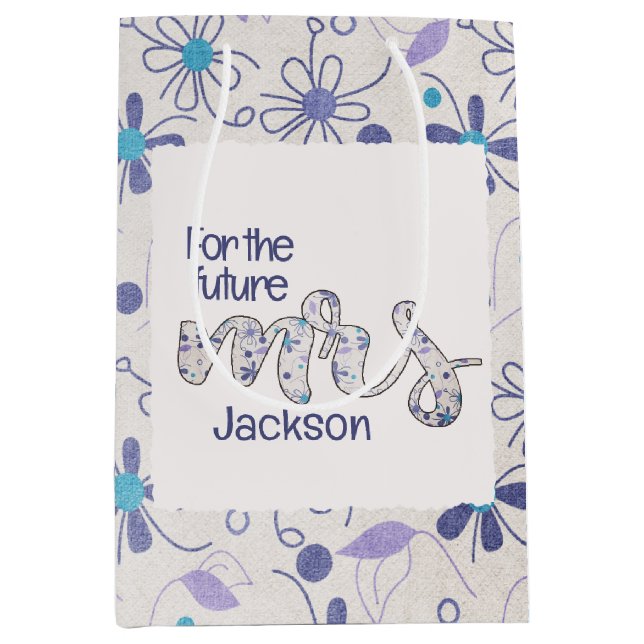 Floral Mrs. Brautparty Mittlere Geschenktüte (Vorderseite)