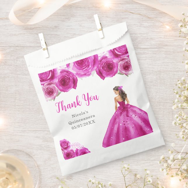 Floral Princess in Hot Pink Dress Quinceanera Geschenktütchen (Ausgeschnitten)