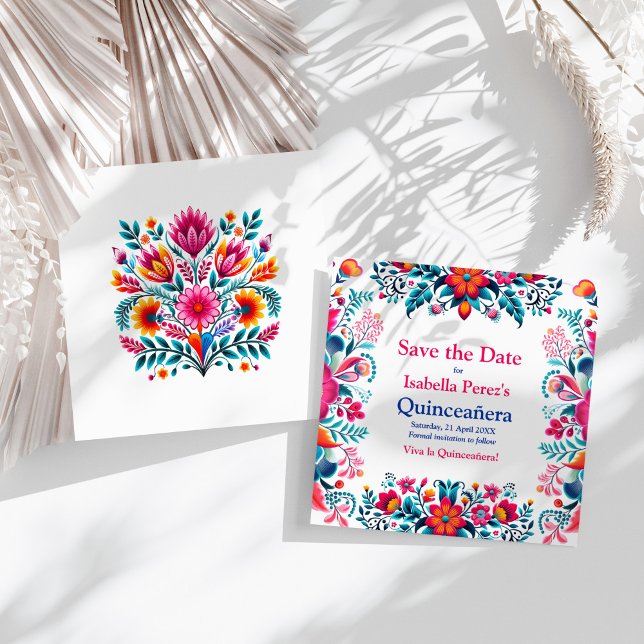 Floral Quinceanera Mexican Fiesta Save the Date Einladung (Floral Quinceanera Mexican Fiesta Save the Date Invitation on a sunny white table.)