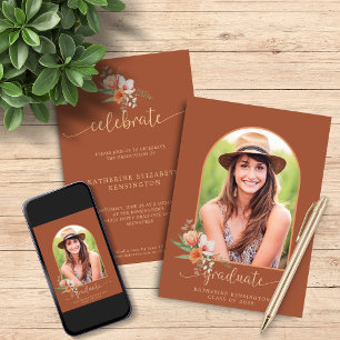 Floral Teracotta Boho Arch Foto Abschluss Einladung