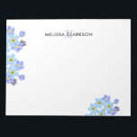 Floral Watercolor vergessen Sie mich nicht monogra Notizblock<br><div class="desc">Botanische Wasserfarbe Vergessen Sie mir nicht Blume personalisiert Notizblock Watercolor Blätter Design mit Monogramm und Namen. Sie können es personalisieren und Ihren eigenen Namen oder Text und Monogramm hinzufügen.</div>