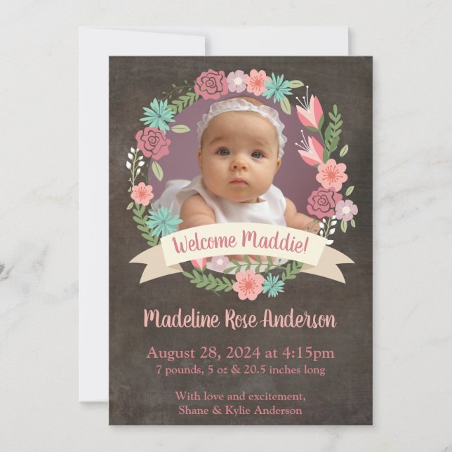 Floral Wreath Baby Girl Foto Geburtsankündigung Ankündigung (Vorderseite)