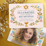 Floral Wreath Bat Mitzvah Handgezeichnet Custom Einladung<br><div class="desc">Perfekte Karte, um eine Bar mitzvah, Fledermausmitzvah oder andere jüdische Feier anzukündigen! Handgemachte Kunst für Sie! Vollständig anpassbar! Klicken Sie oben auf "Personalisieren", um den Text zu bearbeiten und Ihr eigenes Foto auf der Rückseite hinzuzufügen. Klicken Sie auf "Bearbeiten mit dem Designwerkzeug", um die Schriftart, Farben und Einstellungen anzupassen. Auch...</div>