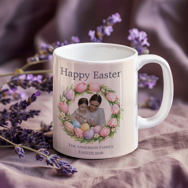 Floral Wreath & Family Photo Personalized Easter  Kaffeetasse (Von Creator hochgeladen)