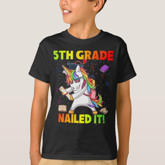 Flossen Einhorn 5. Klasse Abschluss 5. Klasse Na T-Shirt (Vorderseite)