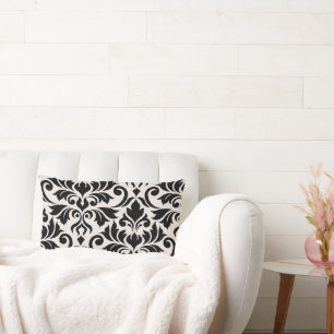 Flourish Damask Art I Schwarz auf Creme Lendenkissen