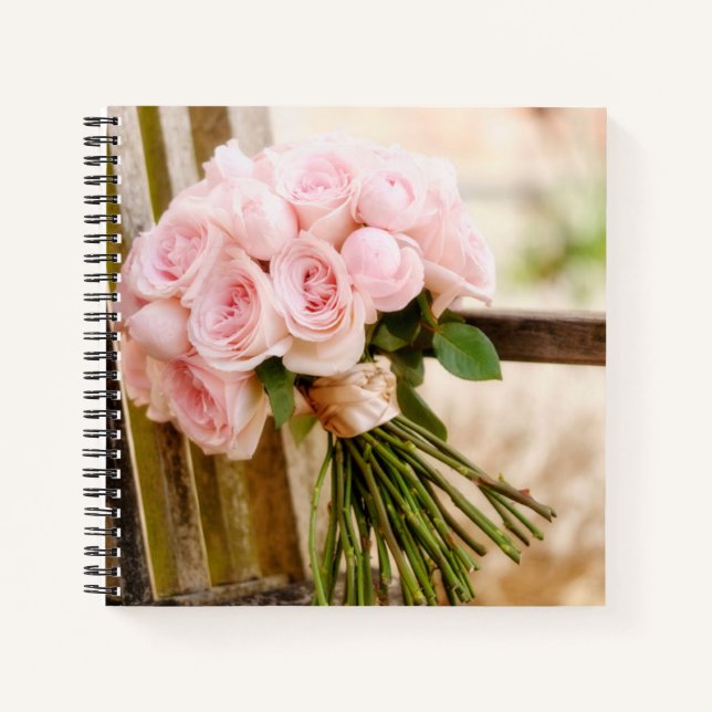 Flowers | Pink Rose Bouquet Notizbuch (Vorderseite)