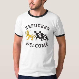 Flüchtlinge begrüßen Suomileijona auttamassa T-Shirt