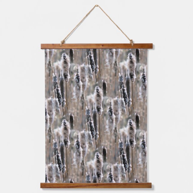 Fluffy Cattails Nature Pattern  Wandteppich Mit Holzrahmen (Vorderseite)