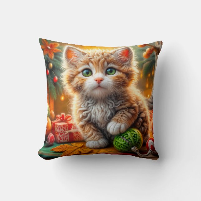 Fluffy Christmas Kitten Throw Kissen (Vorderseite)