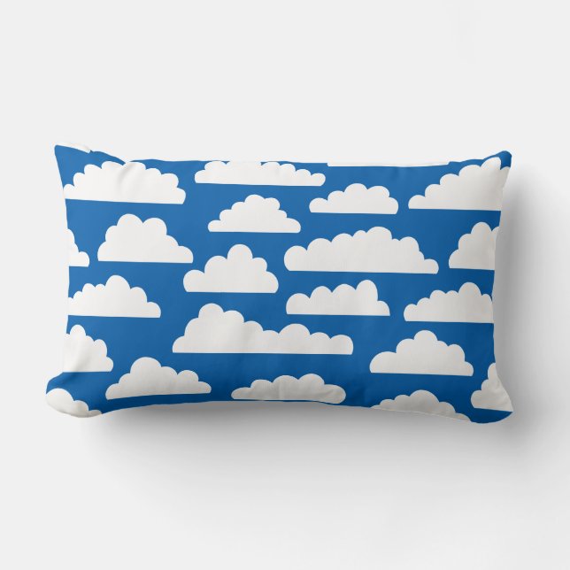 Fluffy Clouds Pattern - Weiß auf Blue 005cad Lendenkissen (Vorderseite)