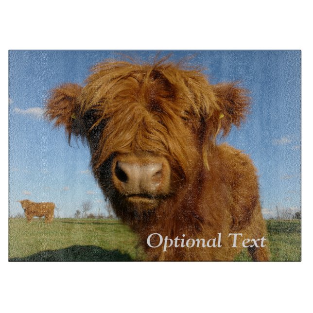 Fluffy Scottish Highland Cow - Blue Sky Schneidebrett (Vorderseite)