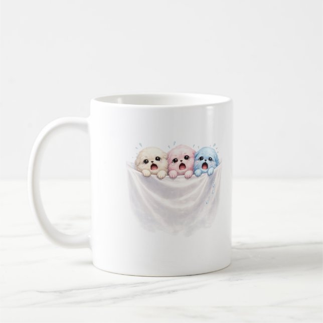 Fluffy Trio in Panic – Cute Pastel Creatures  Kaffeetasse (Links)