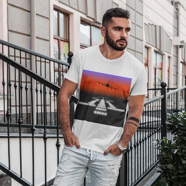 Flugabend auf einem T - Shirt der Start- und Lande (Von Creator hochgeladen)