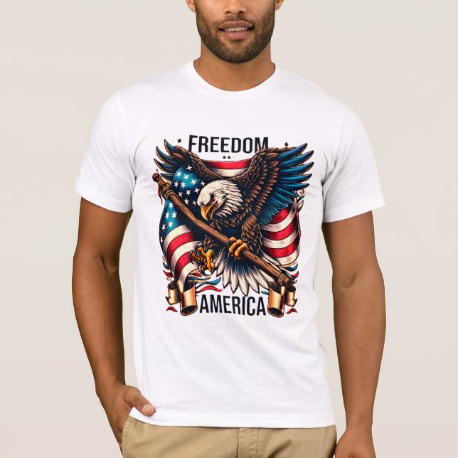 Flüge der Freiheit - Amerikanischer Adler und Flag T-Shirt (Vorderseite)