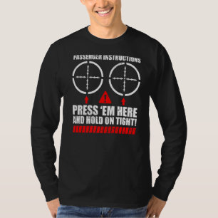 Fluggastanweisungen drücken Sie hier und hängen au T-Shirt