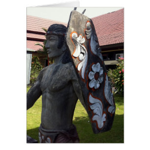 Flughafen Dayak-StatueKalimantan Indonesien
