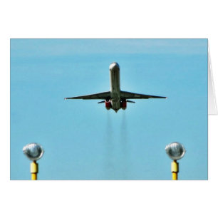 Flugzeug, das auf Flughafen sich entfernt