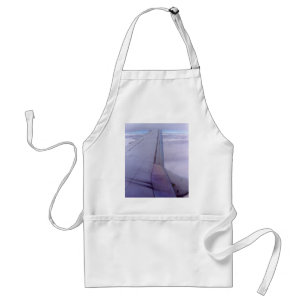 Flugzeug-Fliegen zwischen Wolken Schürze