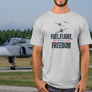 Flugzeug Treibstoff Flug Freiheit Spaß Luftfahrt E T-Shirt