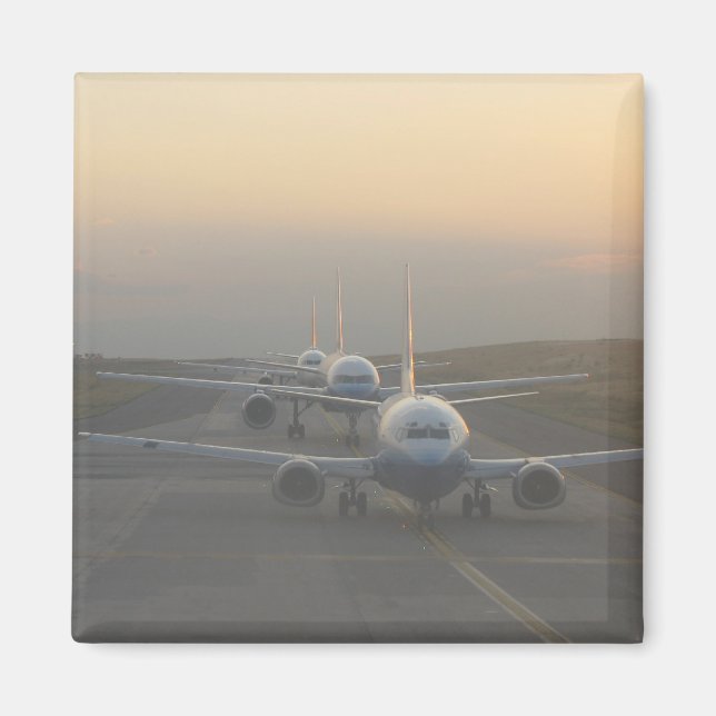 Flugzeuge auf der Piste Magnet (Vorne)