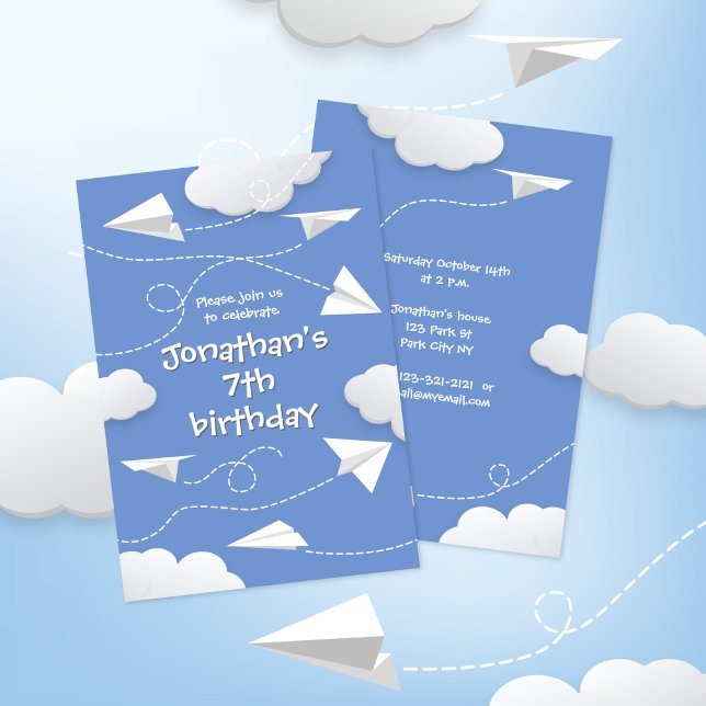 Flugzeuge mit gefaltetem Papier, jedes Kind zum Ge Ankündigung (front & back views - paper airplanes themed birthday party invite with your custom color background)