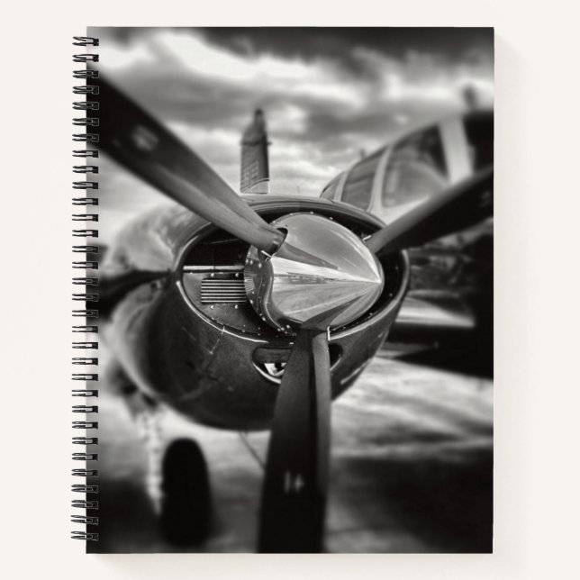 Flugzeugpropeller Schwarz und Weiß Notizbuch (Vorderseite)