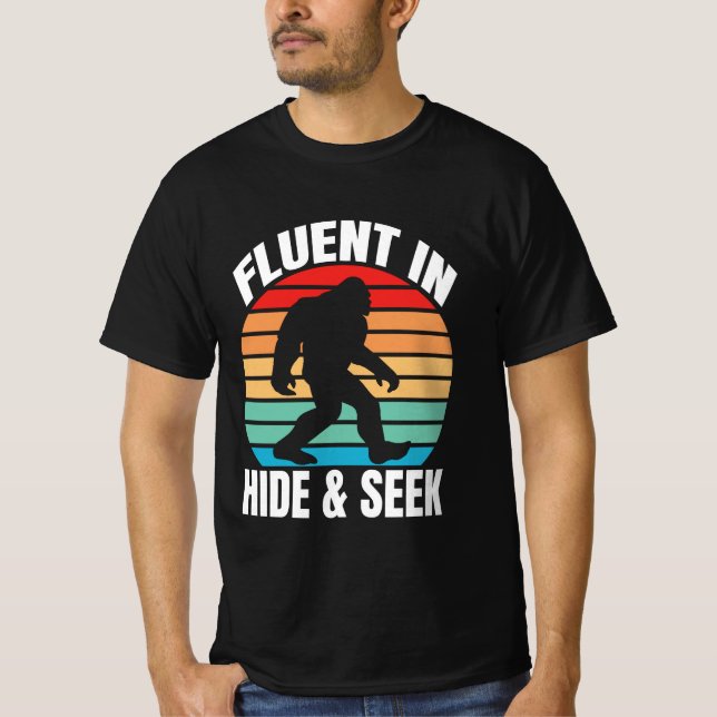 Fluor in Hide and Seek Funny Bigfoot T - Shirt (Vorderseite)