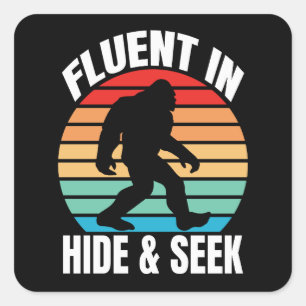 Fluor in Hide und Seek Funny Bigfoot Quadratischer Aufkleber