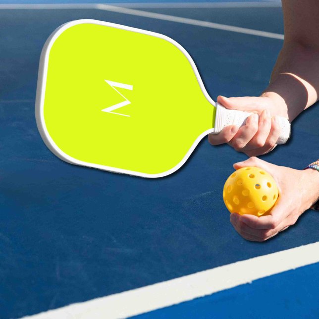 fluoreszierendes Gelb - weißes Monogramm Pickleball Schläger (Von Creator hochgeladen)