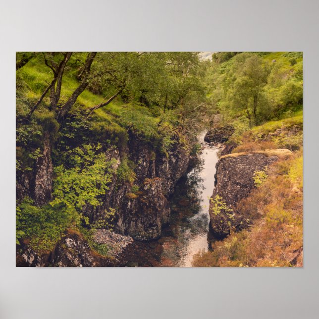 Fluss Coe Wasserfall Poster (Vorne)