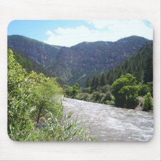 Fluss mousepad oben schauen