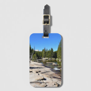 Fluss Tuolumne mit Domspitze, Josemite, CA Gepäckanhänger