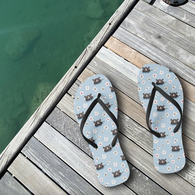 Flusspferd Weiße Lotusblume Blau Flip Flops (Von Creator hochgeladen)