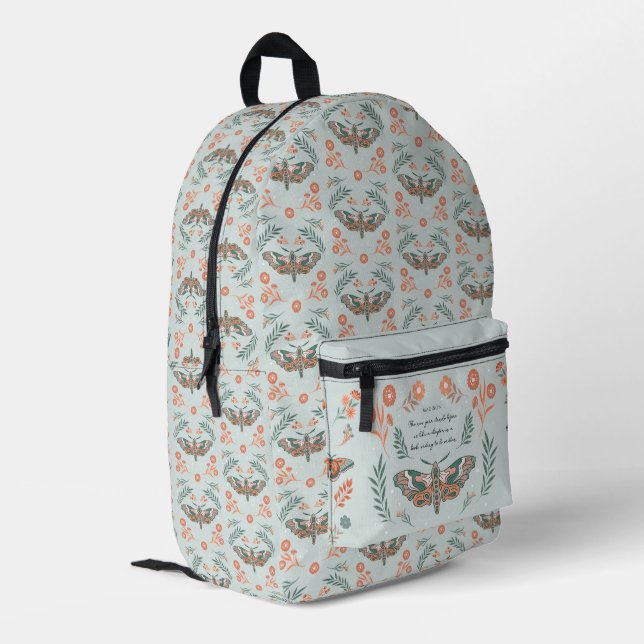 Flutende Momente: Moth Magic Bedruckter Rucksack (Rückseitige Ecke links)