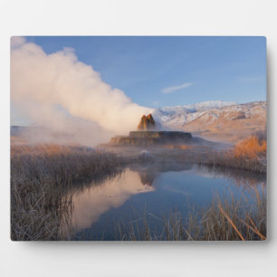 Fly Geyser with snow capped Granite Range Fotoplatte