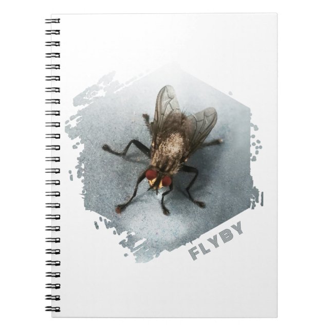 Flyby. Close-up photo of a fly Notizblock (Vorderseite)