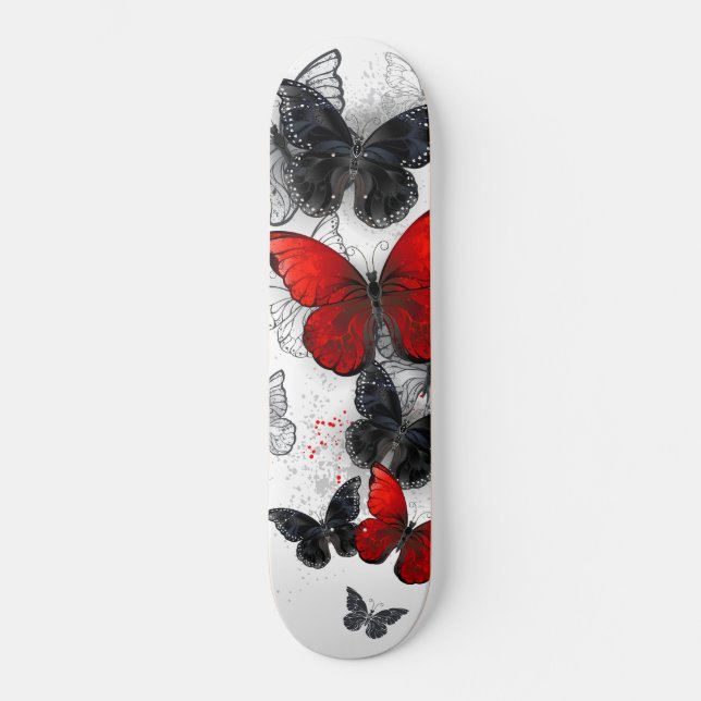 Flying Black and Red Morpho Butterfliegen Skateboard (Vorderseite)