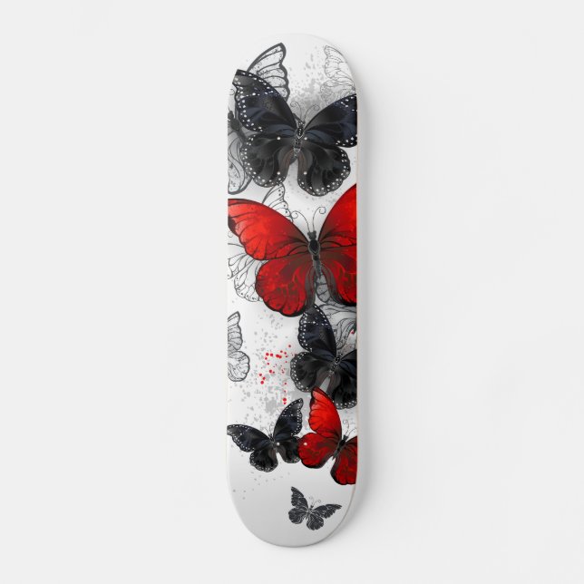 Flying Black and Red Morpho Butterfliegen Skateboard (Vorderseite)
