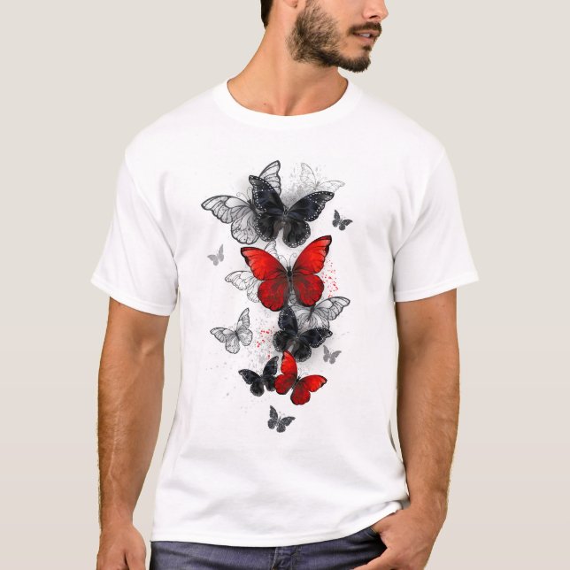 Flying Black and Red Morpho Butterfliegen T-Shirt (Vorderseite)