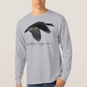 Flying Canada Goose Earth Day Birdlovers Bird-Gesc T-Shirt