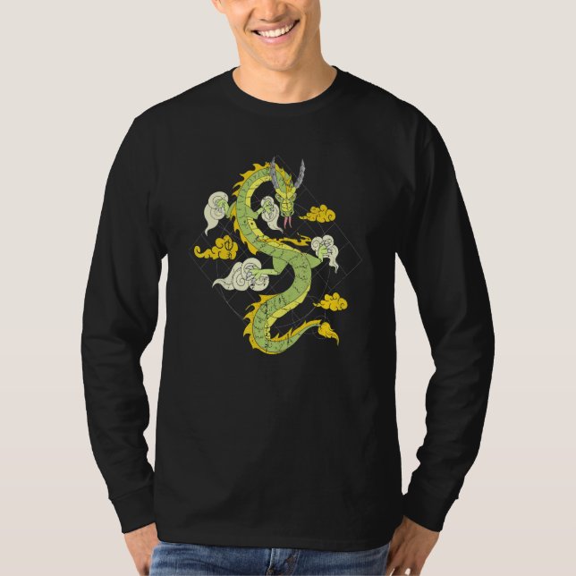Flying Dragon Mythical Creature Fantasy Animal Fir T-Shirt (Vorderseite)